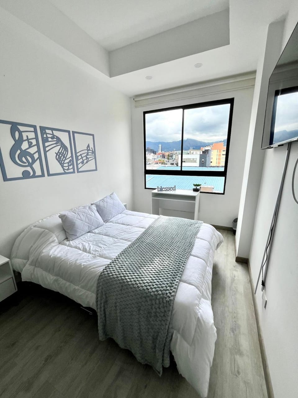 Zona Chico, Norte Bogotá, Amplia y Cómoda Suite con WiFi de alta velocidad Apartment in Bogota