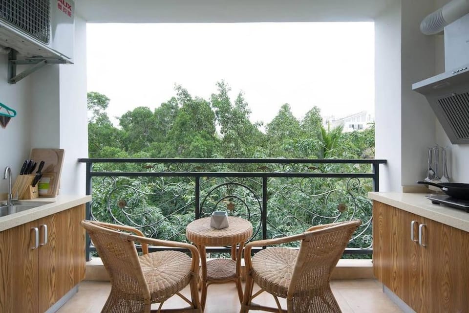 West Bus Station - Sanya Bay - Tianya Haijiao - West Island - Coconut Dream Corridor - 1-Residence Apartment in Sanya