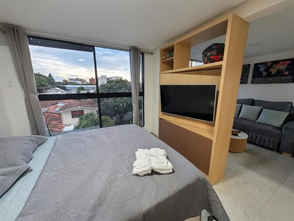 Comfortable private apartment near to Tennis Club Apartment in Cali