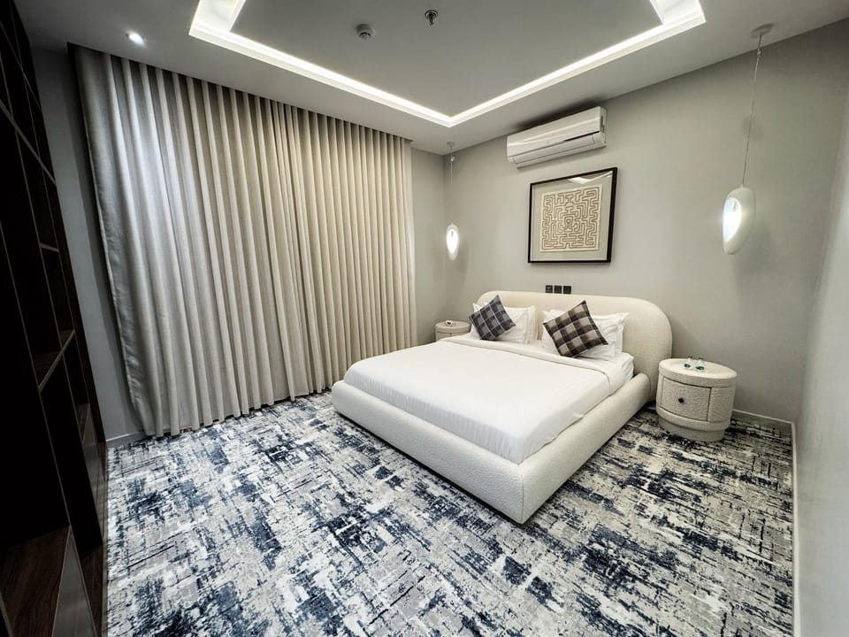 Bed, Bedroom, flat iron, wardrobe, air conditioner