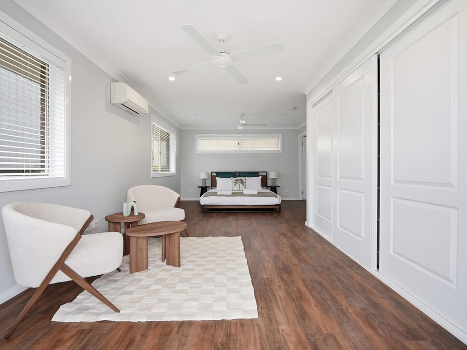 The Fairway - Refined Living & Private Guest Suite House in Canobolas
