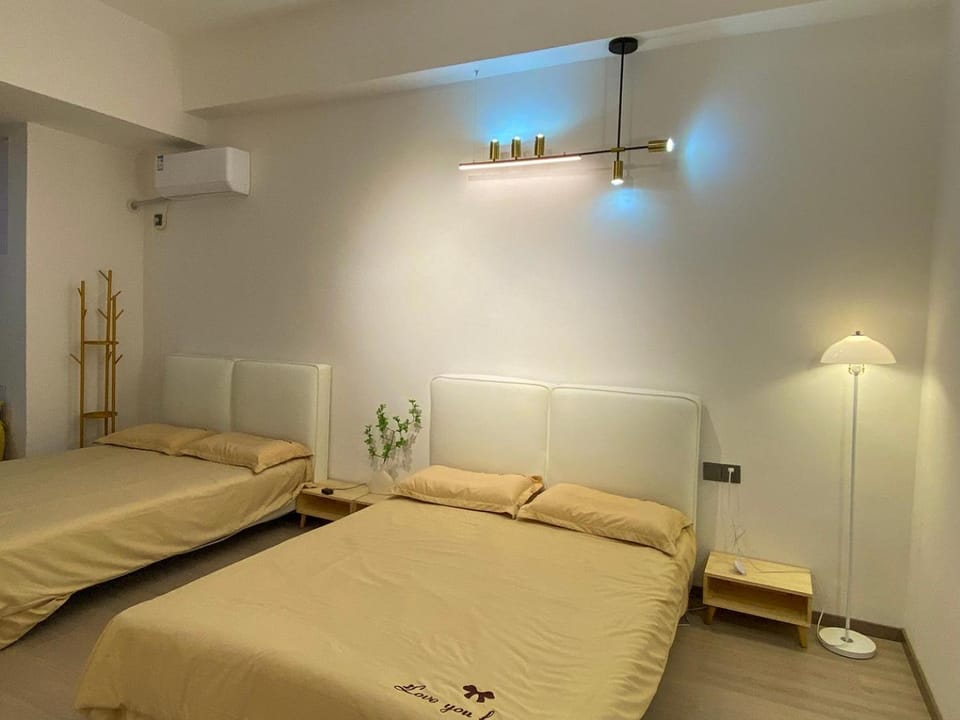 Yue Bamboo Elegant House - Enjoy the seascape - 180 square cream color intelligent big bed room - Large french window - Spacious and bright - Super comfortable mahjong environment - Enjoy cooking fun Apartment in China