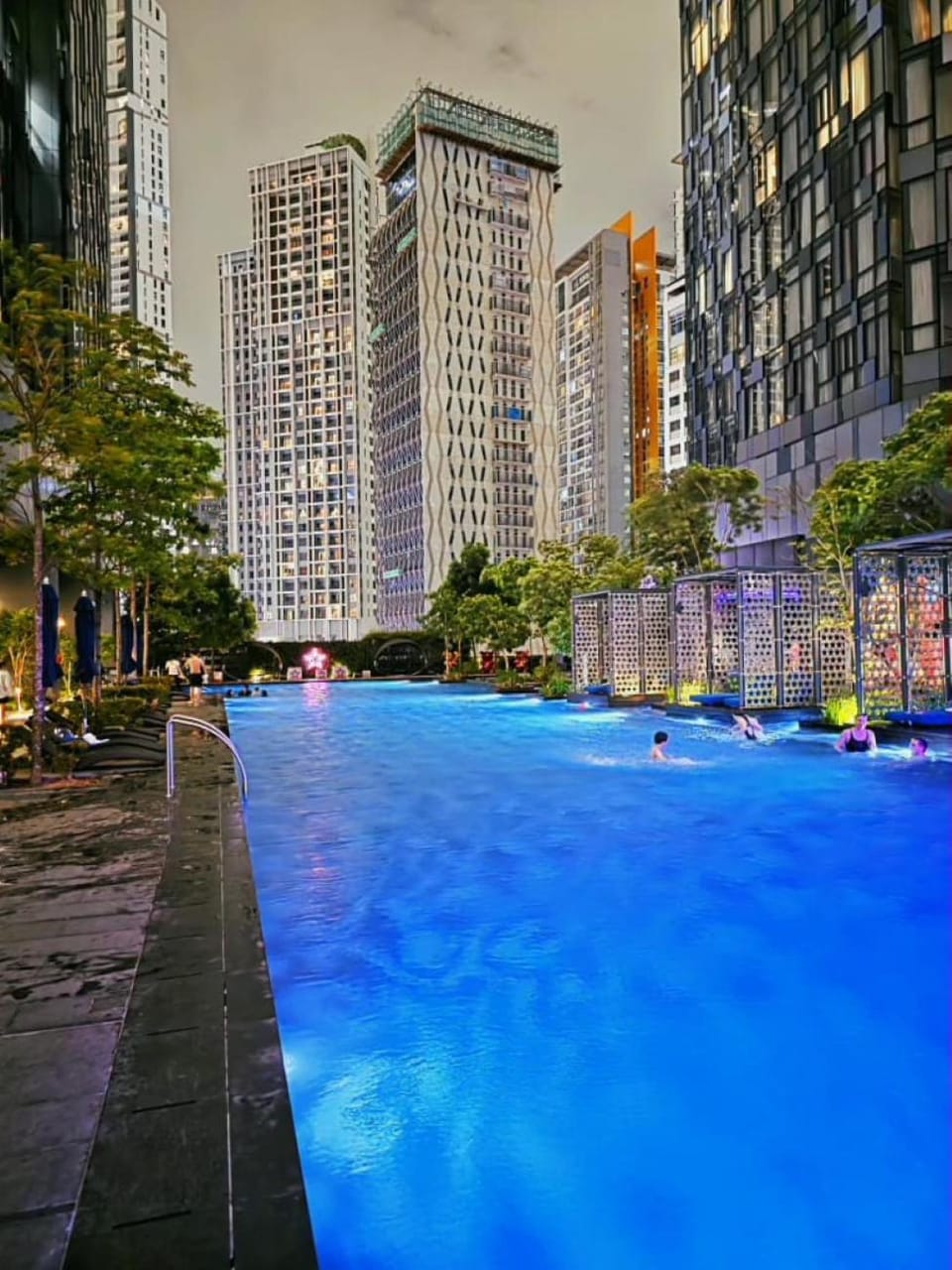 Property building, Restaurant/places to eat, Swimming pool