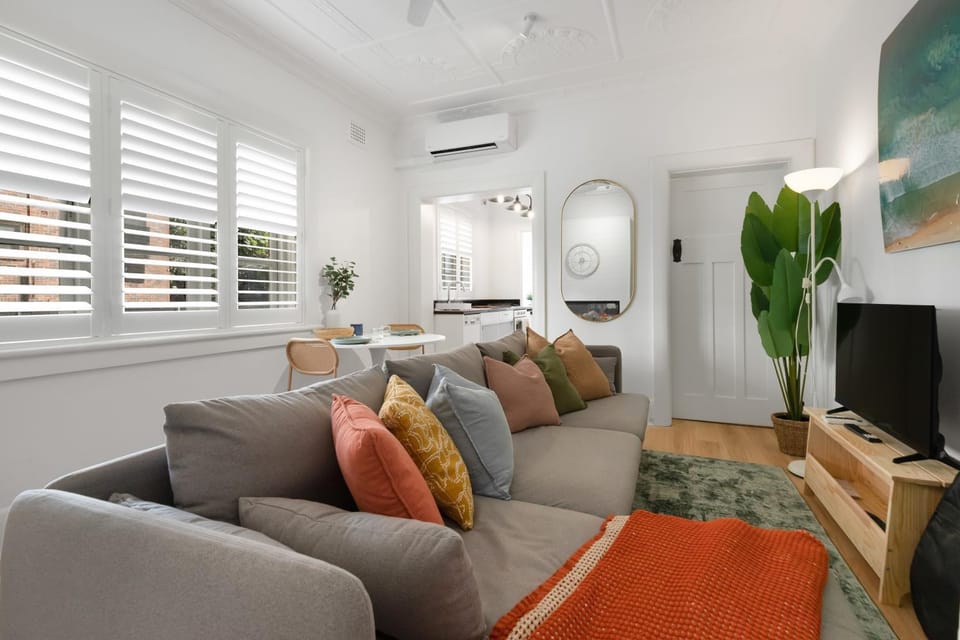 CAMP2/64B Steps to Sand; Bondi Beach 2BR Escape Apartment in Sydney