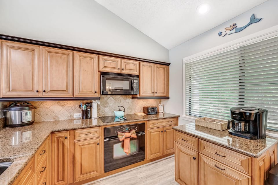 New 2BR Lake View Ocean Views with Amazing Pool House in South Carolina