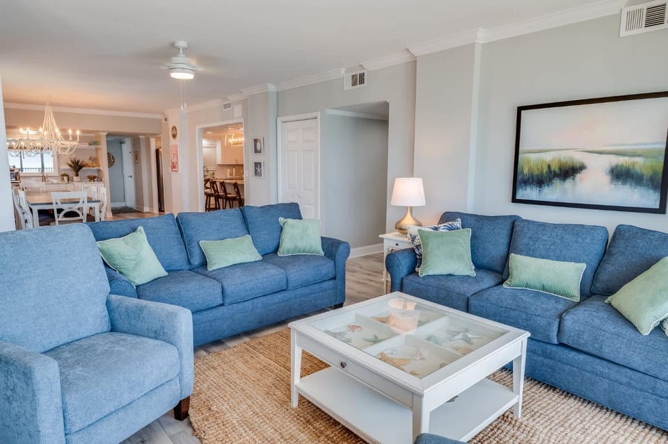 5 Bedroom Penthouse with Amazing Oceanfront Views House in Cherry Grove Beach