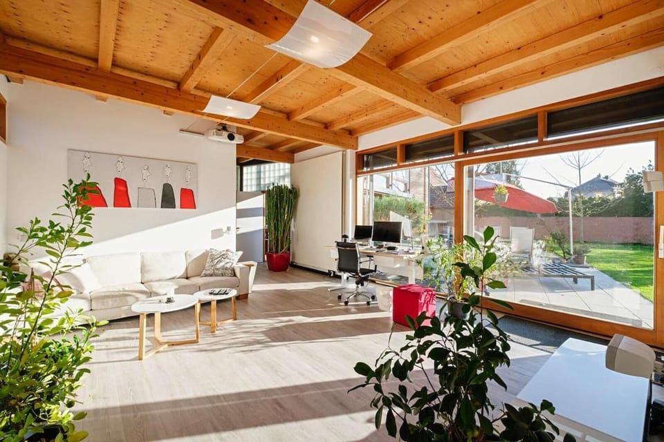 Communal lounge/ TV room