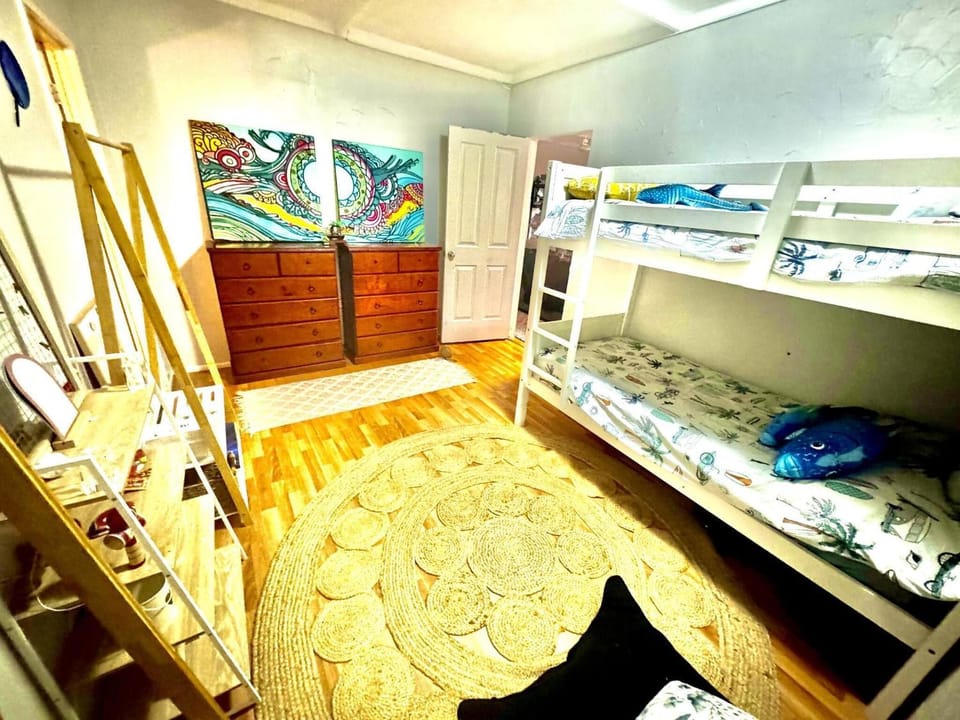 Bed, Decorative detail, Bedroom
