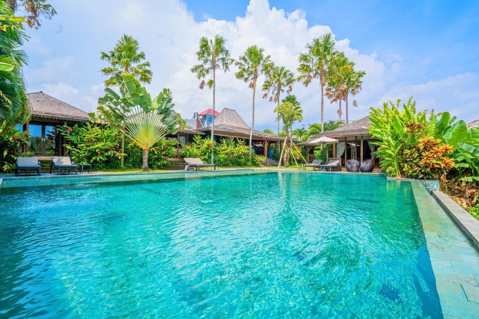 Grand 5BR Luxury Estate with Massive Pool & Garden Villa in North Kuta