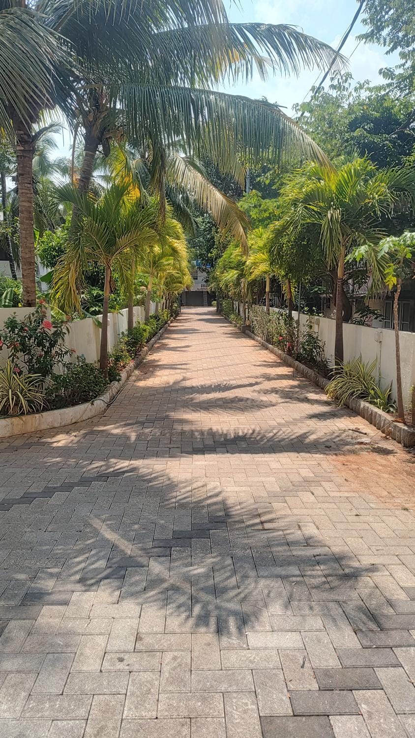 Krisna vykundam Hotel in Kerala