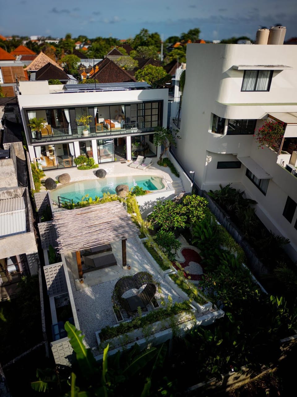 NEW 6BR Luxury Estate I Butler I Jacuzzi I Breakfast I in the central Pererenan Canggu Villa in North Kuta
