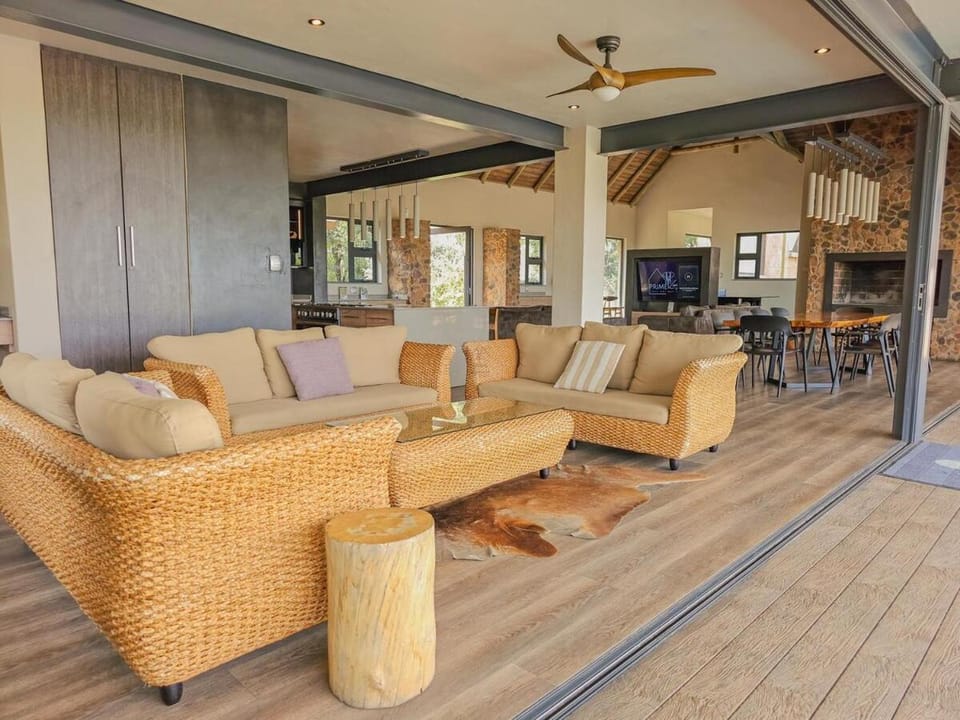 Hillside Lodge at Elements Golf Estate Apartment in North West, South Africa