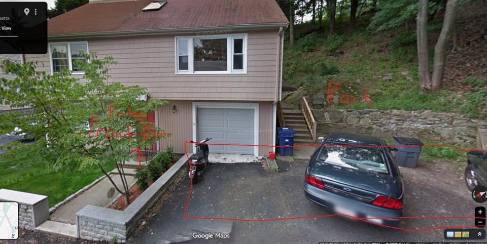 -No17- Comfy Private Room in a House - Walking distance to Boston College and Green Line T Station - Centrally Located at Brighton Boston Vacation rental in Brookline