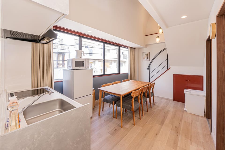 Kitchen or kitchenette, Living room, Dining area