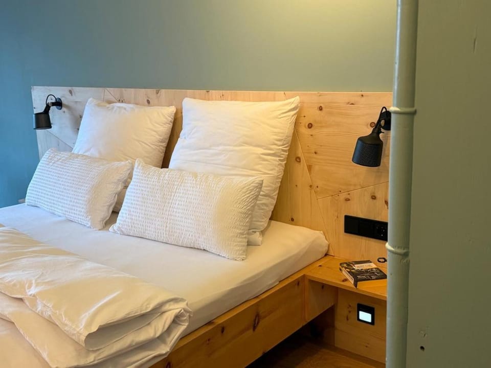 "Unter Freunden", Design Meets Allgäu Apartment in Bavaria