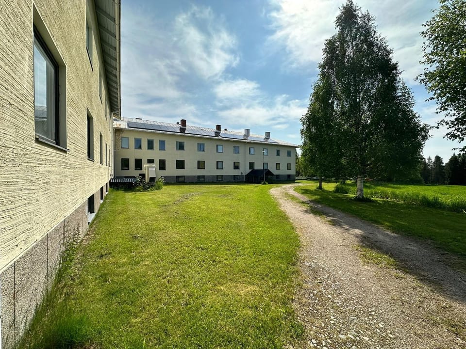 Property building, Day, Garden, Garden view