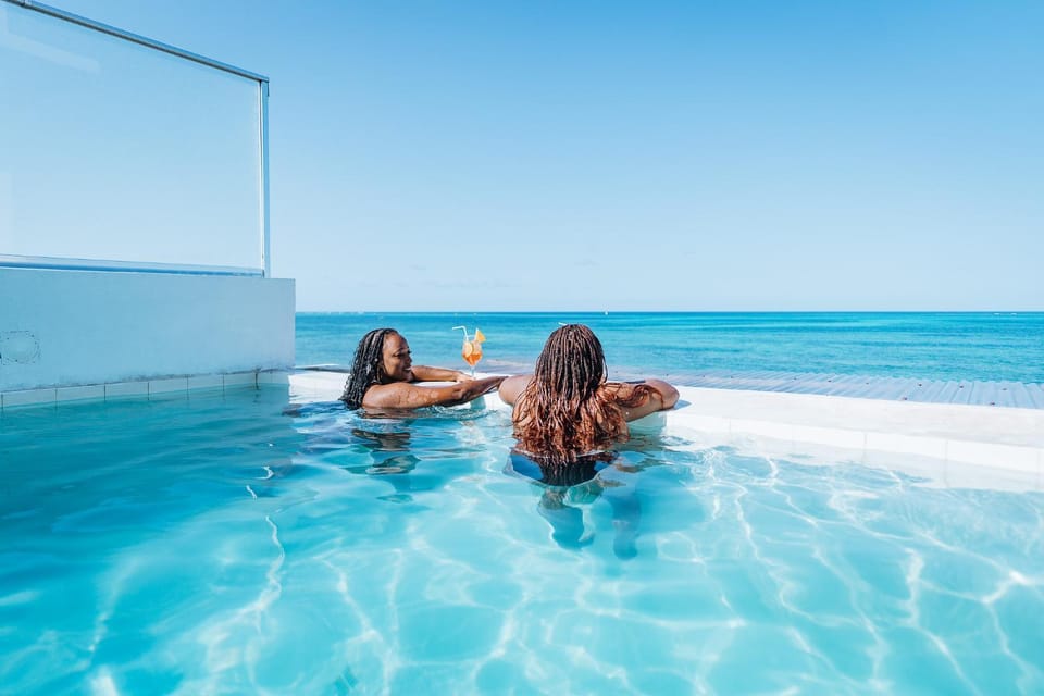 Day, People, Natural landscape, Beach, Guests, Pool view, Sea view, Swimming pool, sunbed