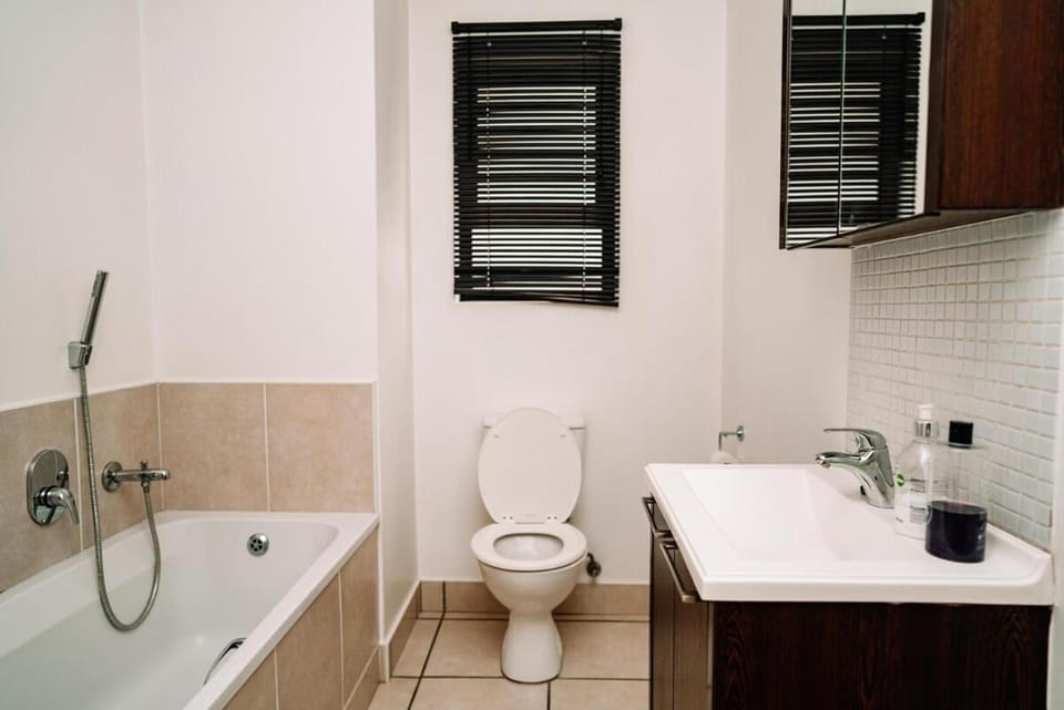 Toilet, Bathroom, Bath