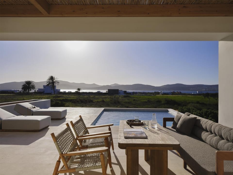 Natural landscape, View (from property/room), Balcony/Terrace, Seating area, Pool view, Sea view, Swimming pool