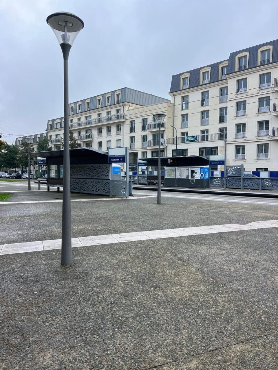 Cozy Renovated Flat in Clamart 15 min to Paris Apartment in Île-de-France