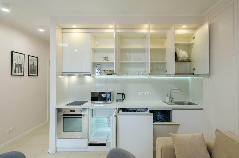 dishwasher, microwave, oven, pet friendly, stove, kitchen