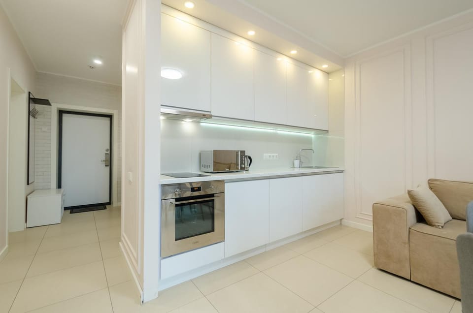 microwave, oven, pet friendly, stove, kitchen