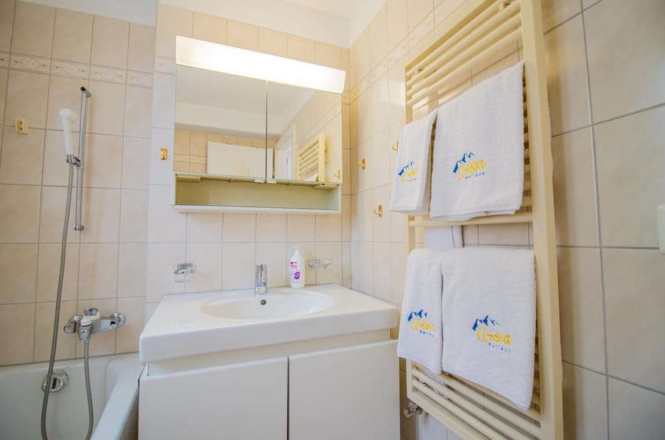 Bathroom, Bath