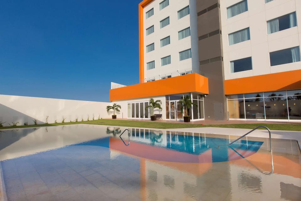 Pool view, Swimming pool