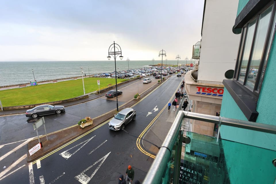 Heart Of Salthill Apartment in Galway