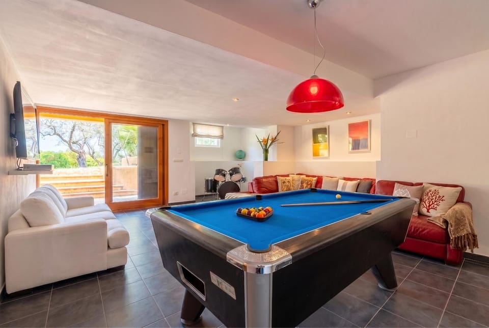 Villa Estrella Privé with Private Pool and Billiard room Villa in Sardinia