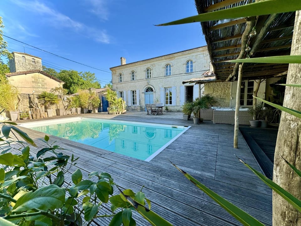 Property building, Swimming pool