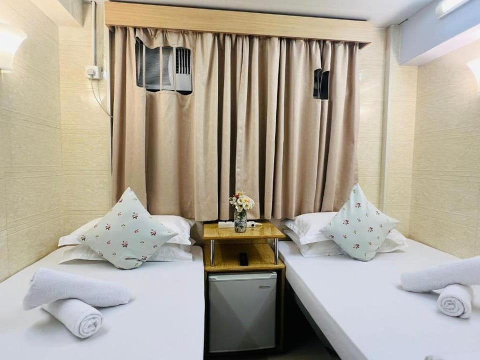 Peak Guest House Bed and Breakfast in Hong Kong