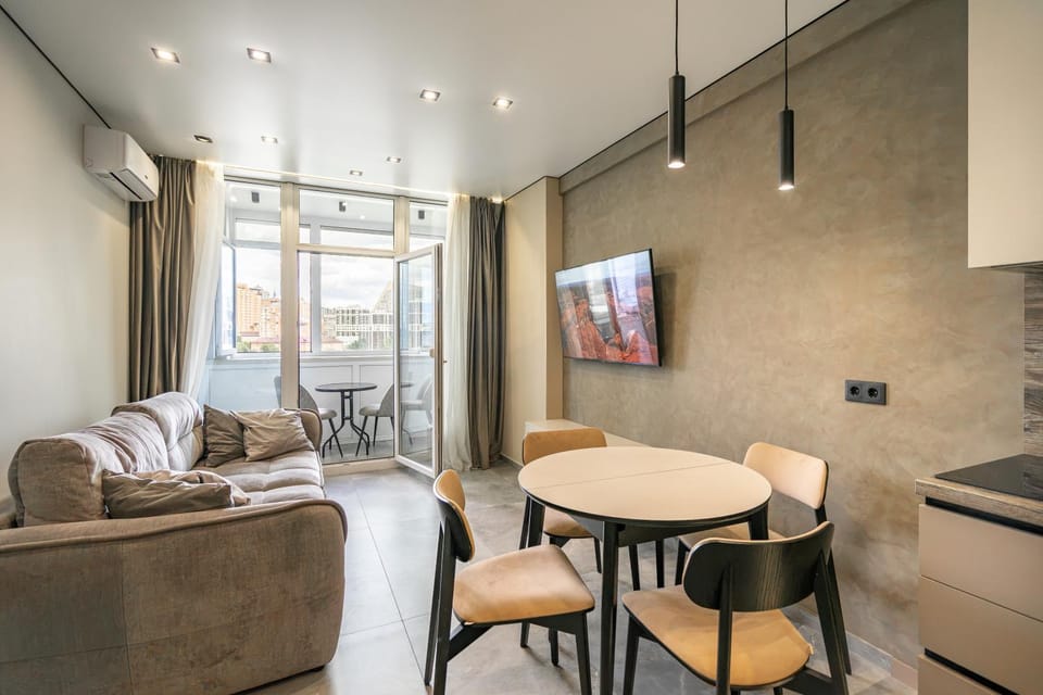 TV and multimedia, Living room, Dining area, air conditioner