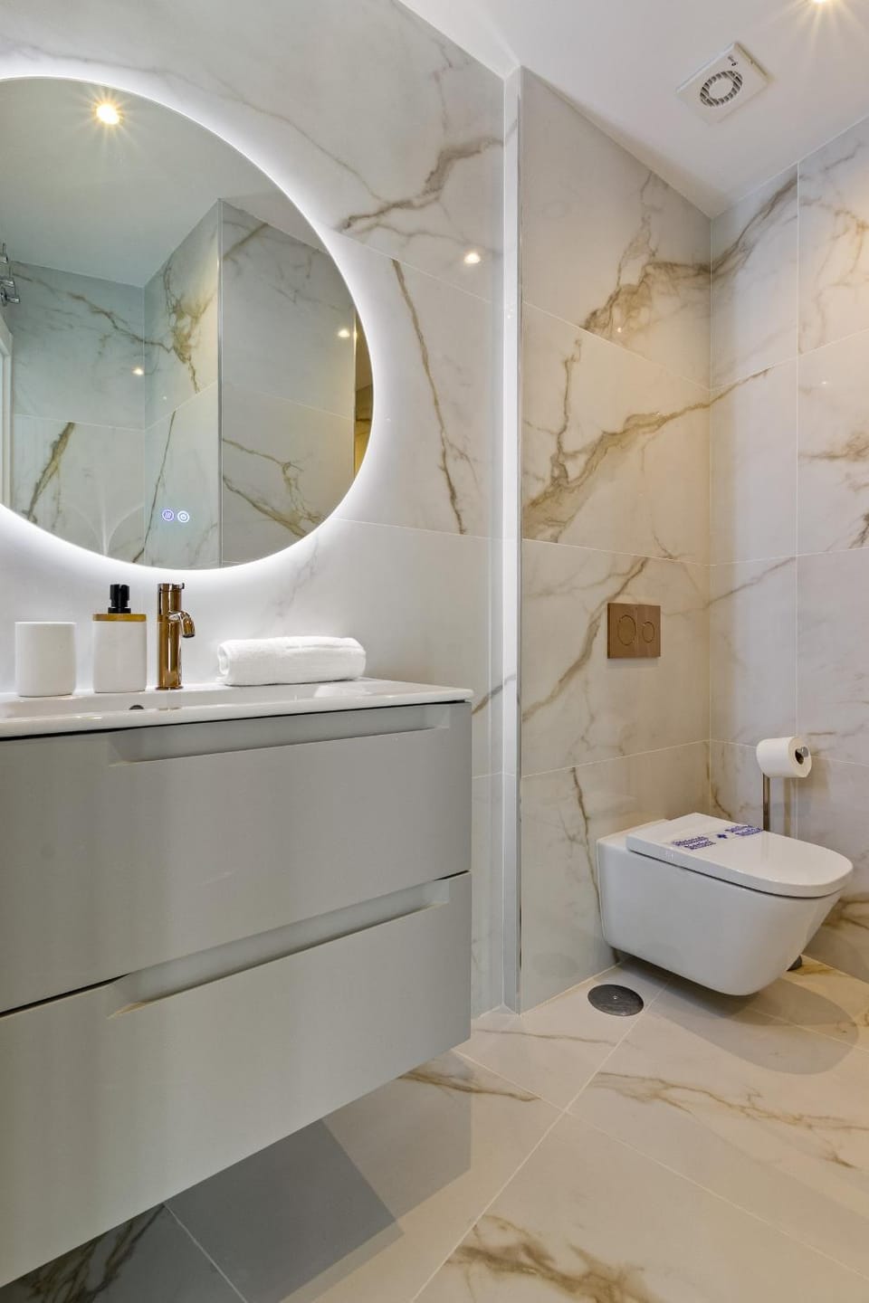 Alessandri 53 C By IVI Real Estate Apartment in Torremolinos