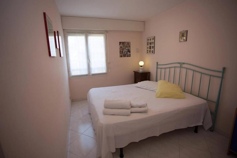28D - Centre ville avec terrasse et parking Apartment in Menton