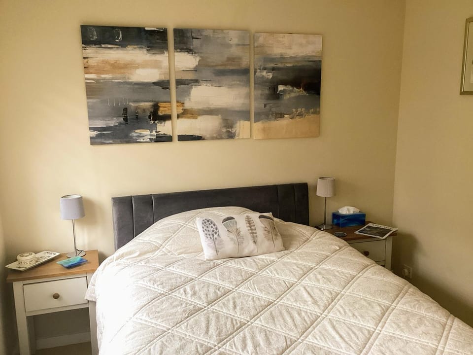 The Hideaway 2 bed house great for Goodwood House in Chichester