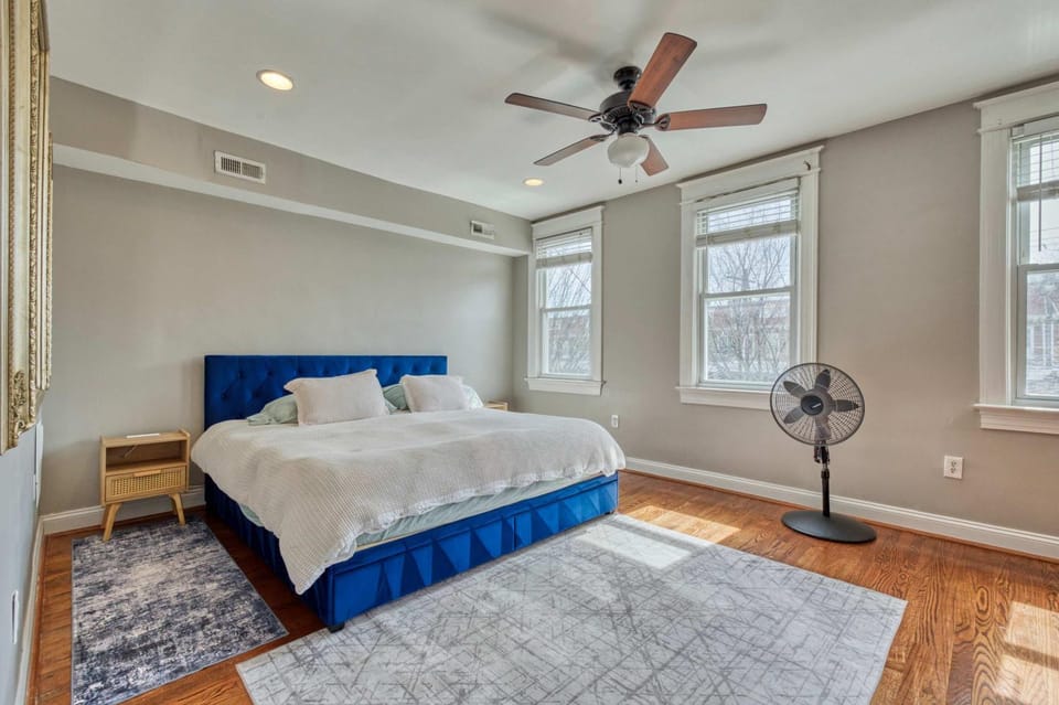 Large Petworth Home - Ideal for Groups and Easy DC Access House in District of Columbia