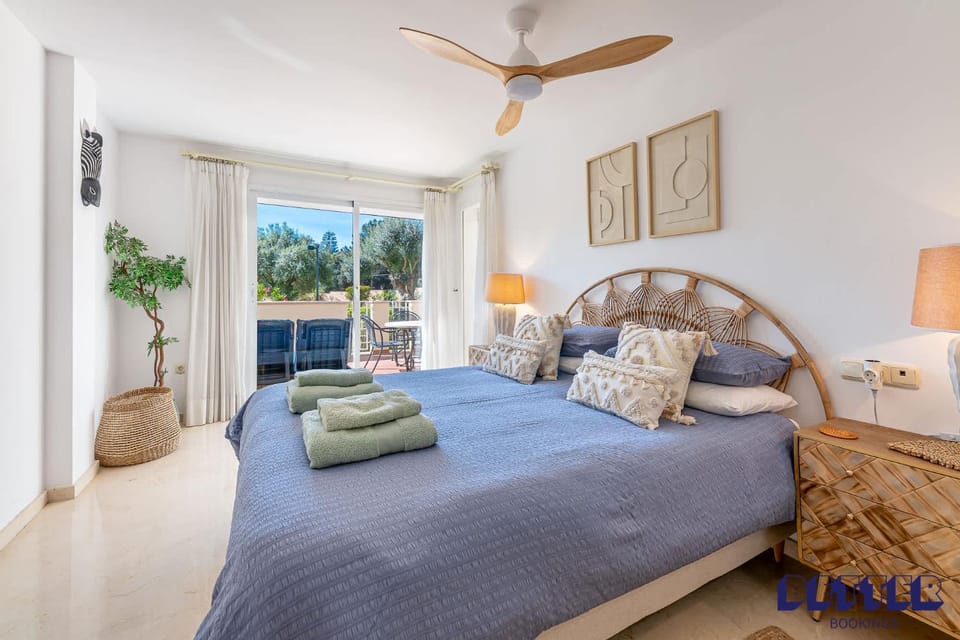 Casa Solvara - Multiple Pools 5min Beach Access Apartment in Marbella