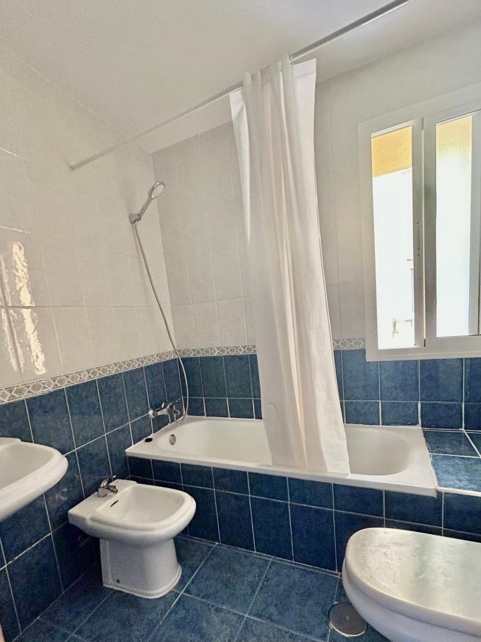 Shower, Bathroom, Bath, bidet