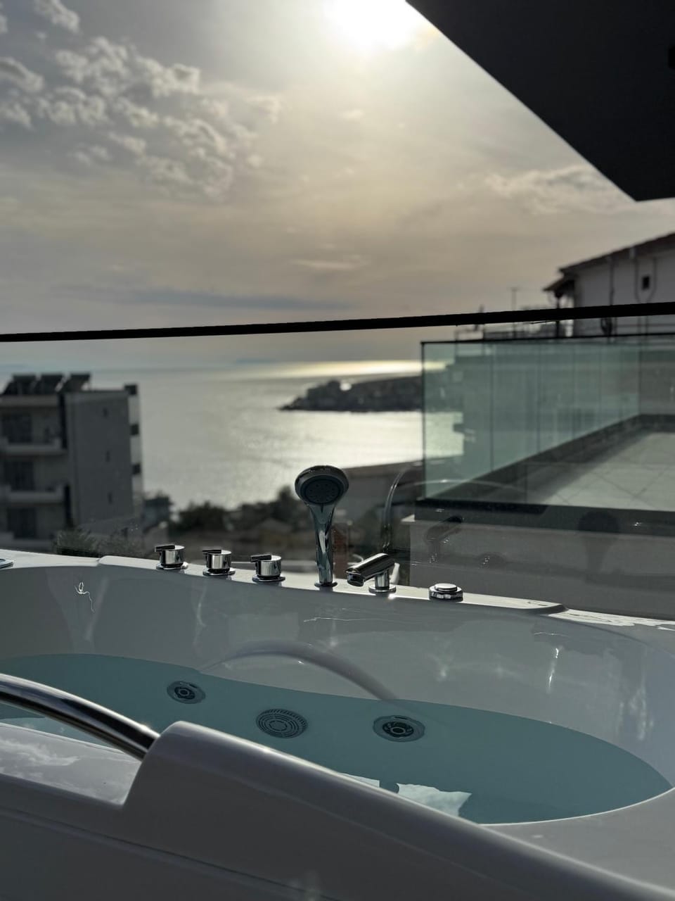 Natural landscape, Hot Tub, Pool view, Sunset