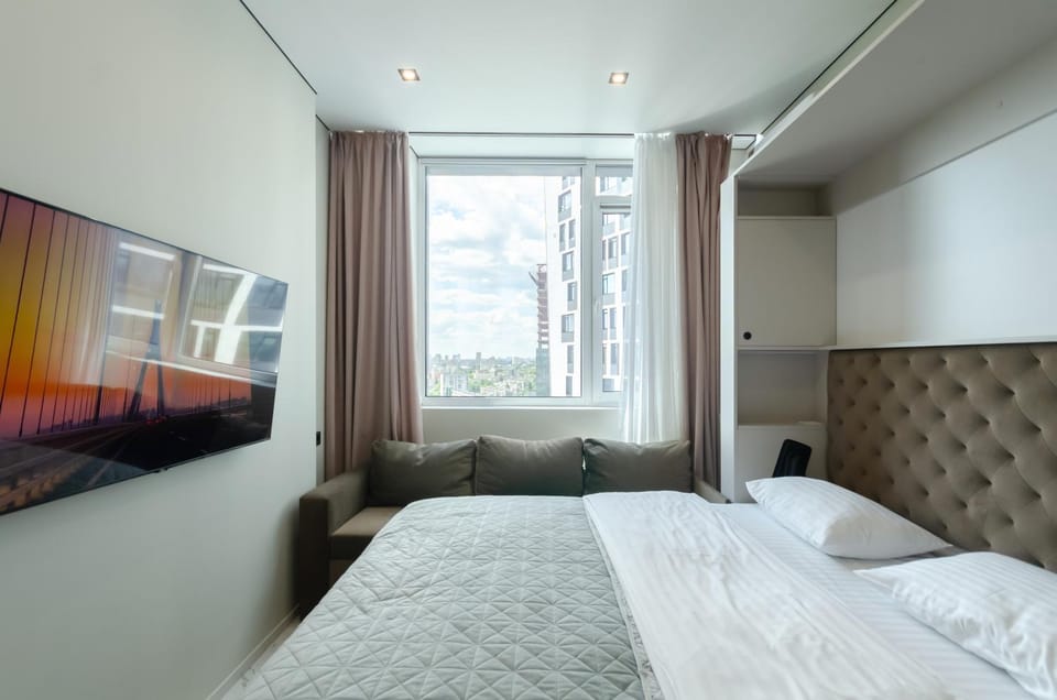 Bed, TV and multimedia