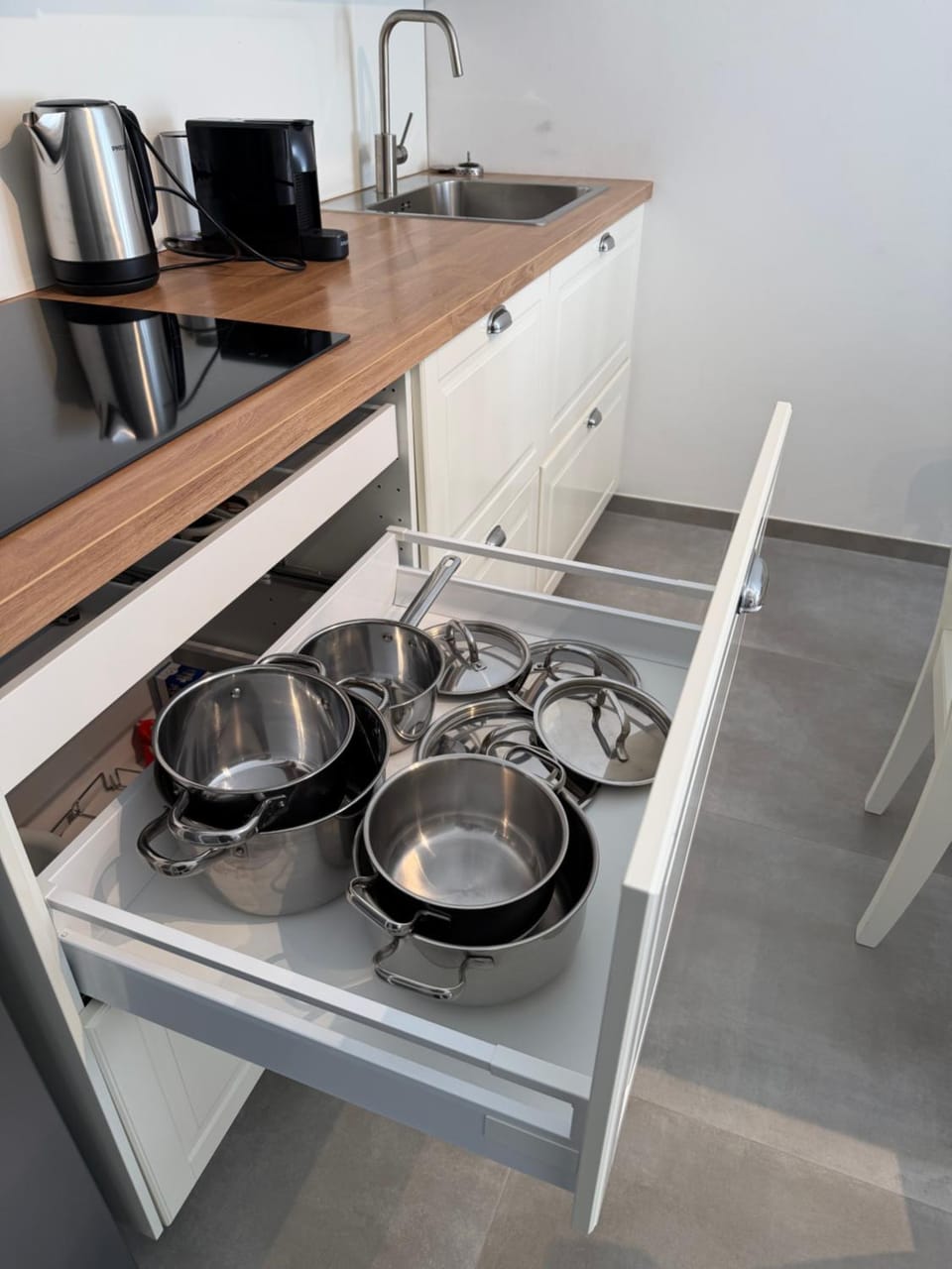 Kitchen or kitchenette, stove