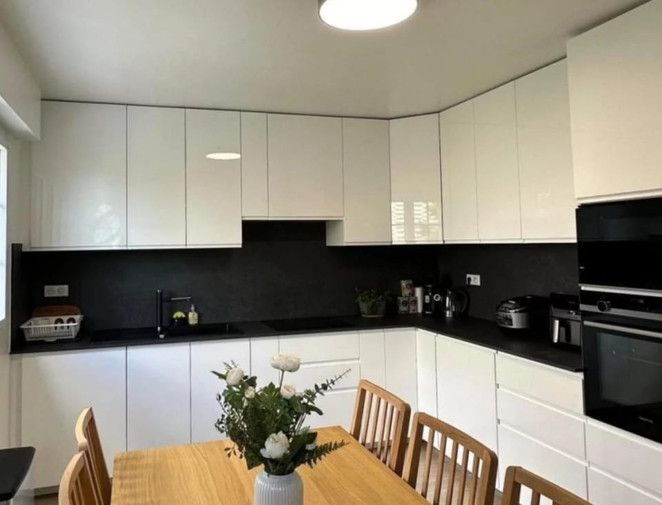 3BR Trocadéro Eylau Apartment in Paris