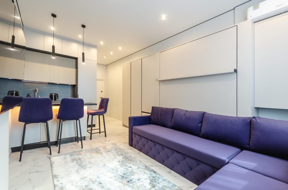 Seating area, Dining area, air conditioner