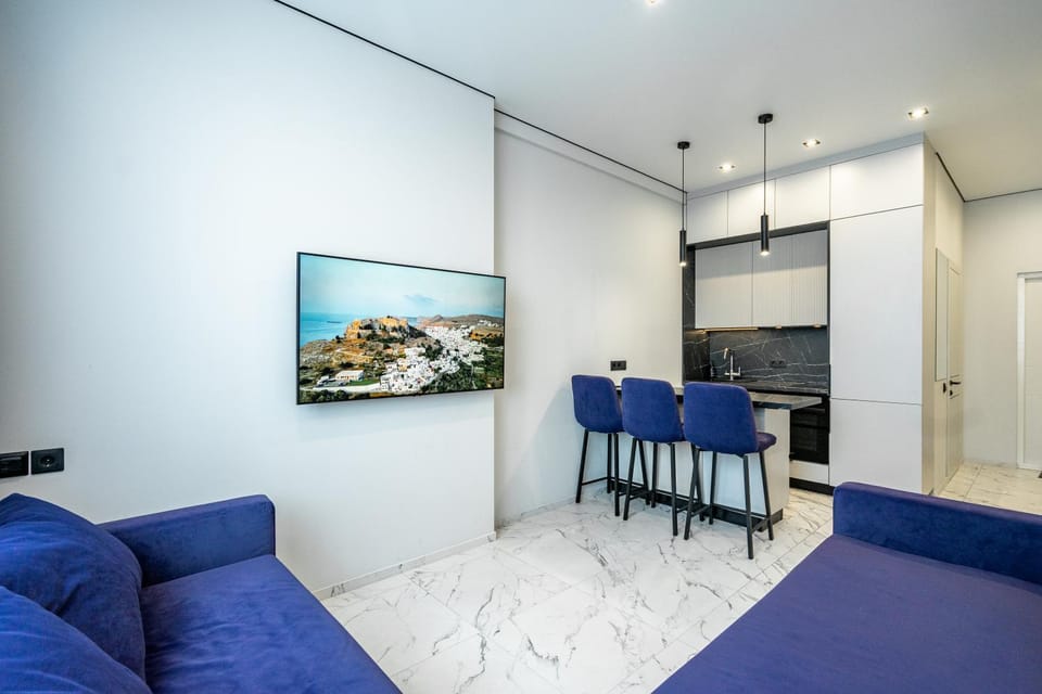 TV and multimedia, Living room, Dining area