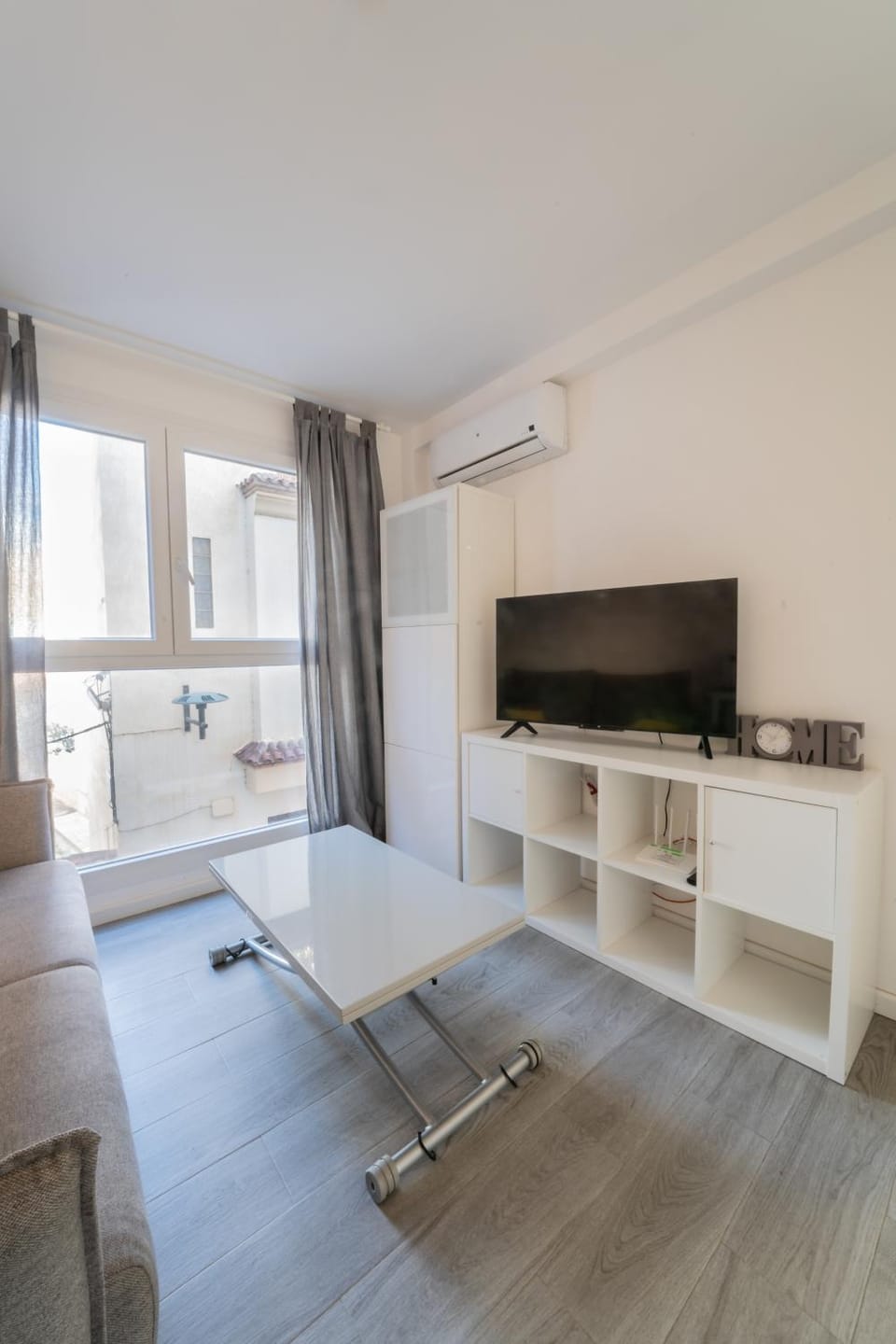 Pedregalejo Home: Near Beach, AC and Workspace Apartment in Malaga