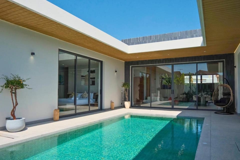 Modern Luxury 3BR Pool Villa by the Sea D9 Villa in Chalong