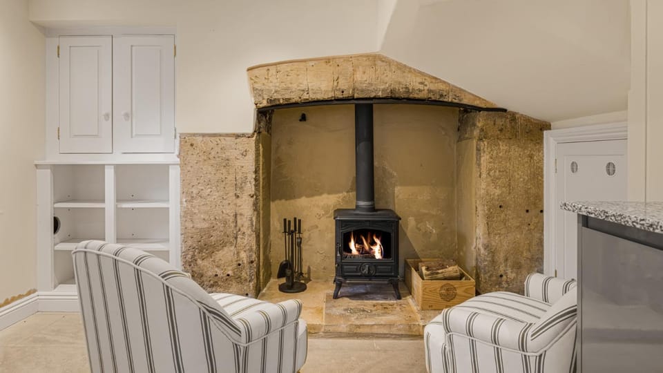 fireplace, kitchen