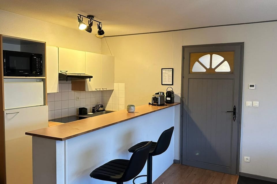 Peaceful Verdant Haven in Le Teic Apartment in Biganos
