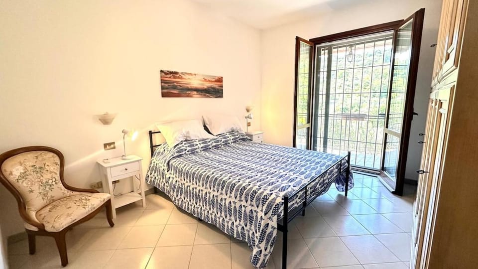 Relax among the olive trees and the sea House in Imperia